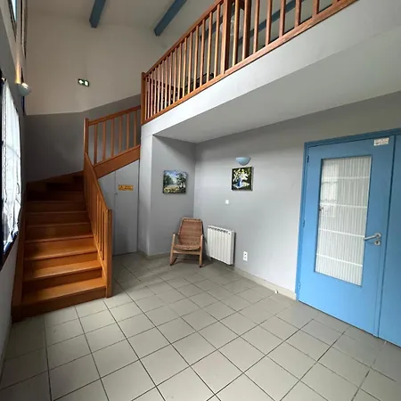Maison Des Arts * Bazincourt-sur-Saulx